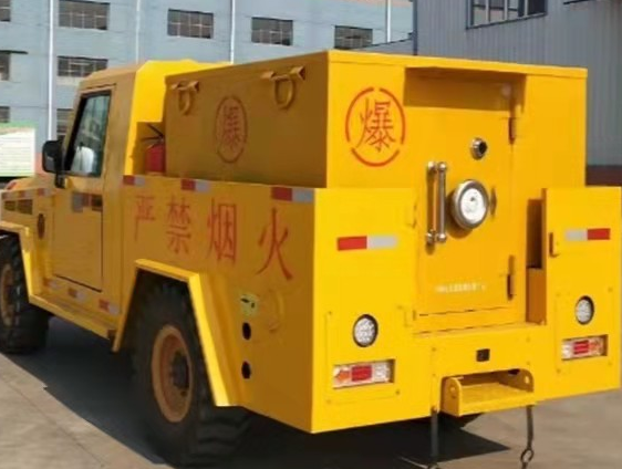 宁阳凯龙爆破器材运输车：保障爆破任务的安全运行