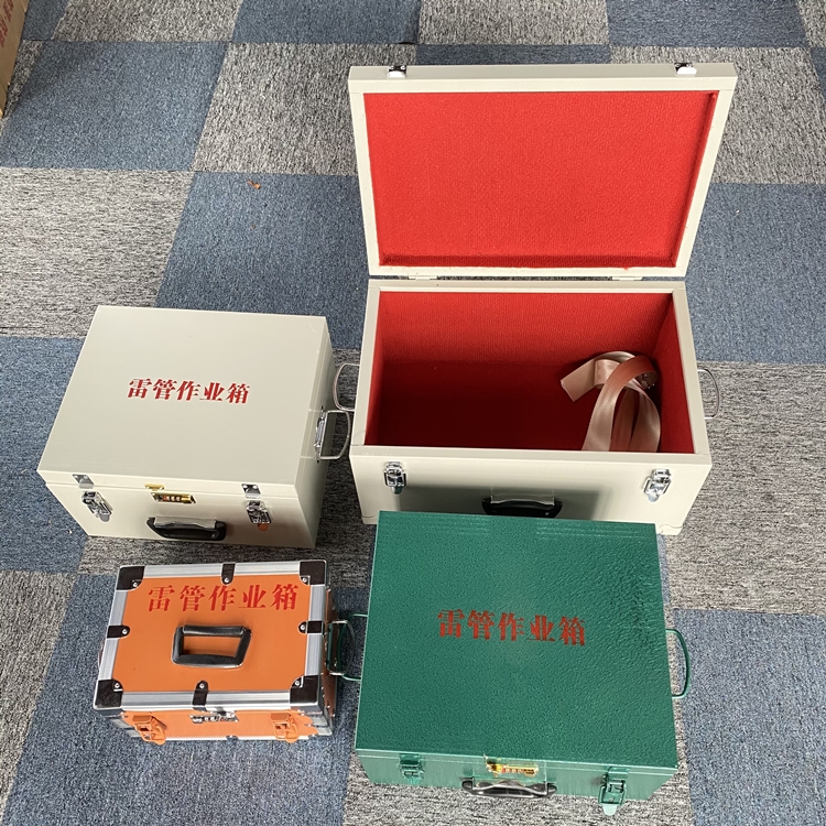 宁阳爆破工程作业箱如何选择？玻璃钢与传统材质的全面对比